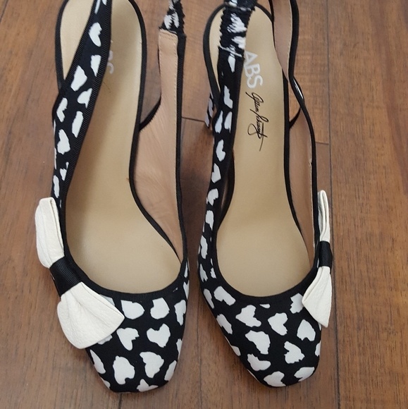 ABS Allen Schwartz - Sophee Heart Bow Slingbacks - Picture 6 of 7